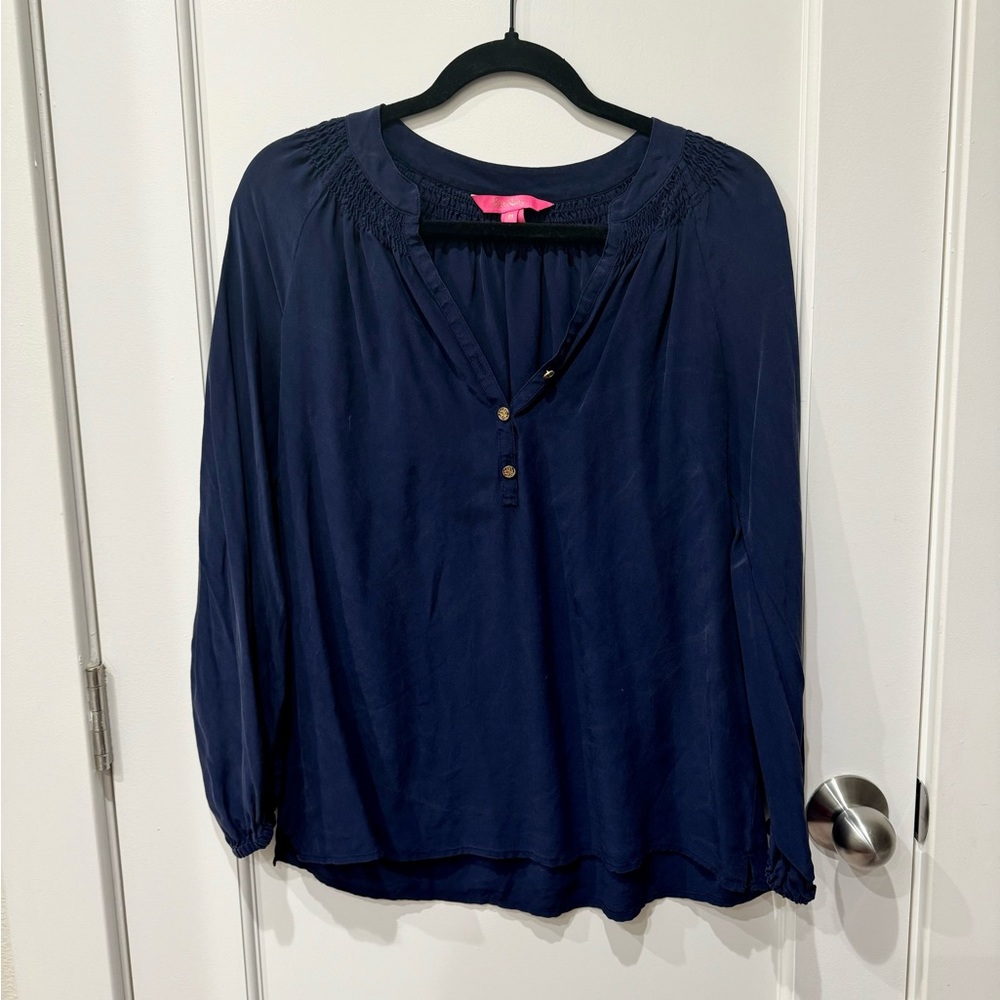 Lilly Pulitzer Elsa Silk Top
Size: M
Condition: Good